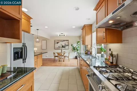 Kitchen - 204 Miramonte Dr, Moraga, CA 94556 photo 1 of 2