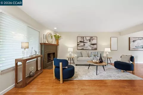 Living - 204 Miramonte Dr, Moraga, CA 94556 photo 2 of 5