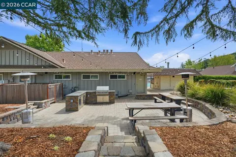 Exterior - 204 Miramonte Dr, Moraga, CA 94556 photo 7 of 13