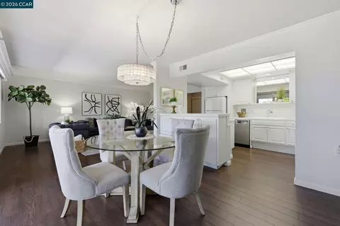1601 Canyonwood Ct #2, Walnut Creek, CA 94595