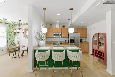 88 E 6th St #313, Pittsburg, CA 94565