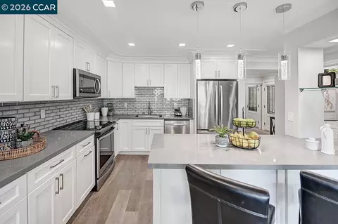 3410 Tice Crk #4, Walnut Creek, CA 94595