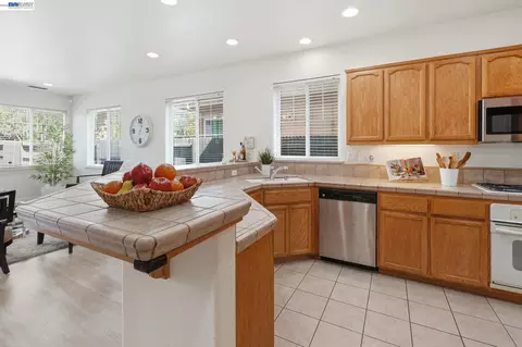 Kitchen - 1339 Cherry Blossom, Tracy, CA 95377 photo 1 of 3