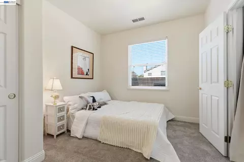 Bedroom - 1339 Cherry Blossom, Tracy, CA 95377 photo 2 of 13