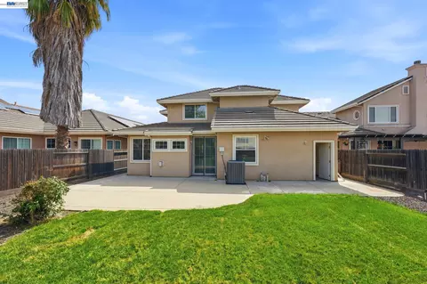 Exterior - 1339 Cherry Blossom, Tracy, CA 95377 photo 6 of 6