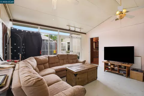 Other - 1035 Santa Fe Ave, Martinez, CA 94553 photo 7 of 9