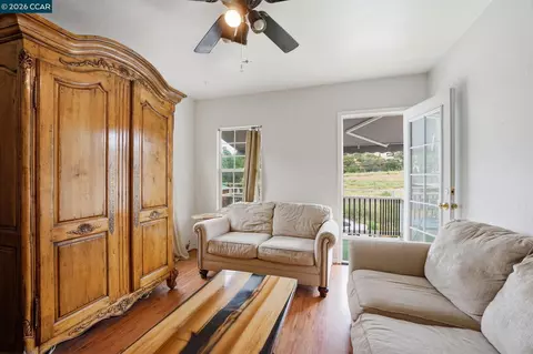 Other - 1035 Santa Fe Ave, Martinez, CA 94553 photo 2 of 9