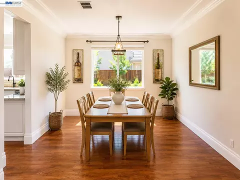 Dining - 3400 Fallen Oak Dr, Modesto, CA 95355 photo 1 of 1
