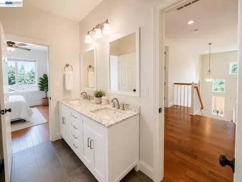 Entry Way - 3400 Fallen Oak Dr, Modesto, CA 95355 photo 1 of 2