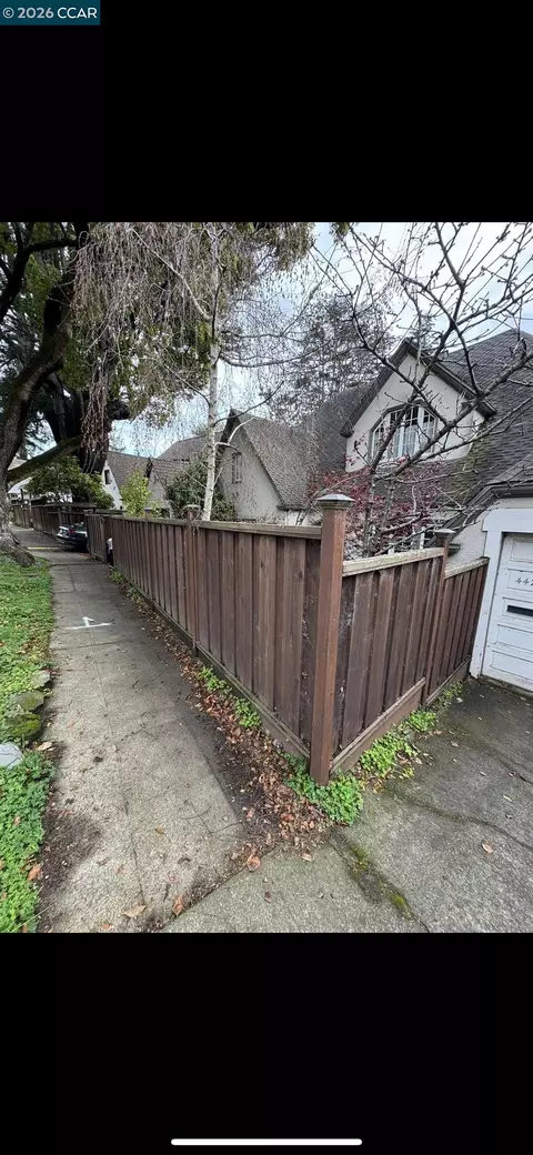442 Vermont Ave, Berkeley, CA 94707 photo 1