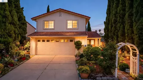 28256 Karn Dr, Hayward, CA 94544