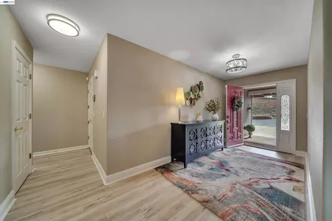 Entry Way - 2767 Canoe St, Copperopolis, CA 95228 photo 3 of 5