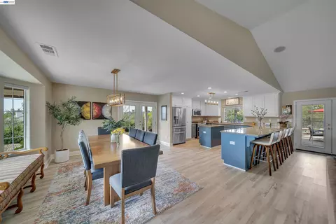 Dining - 2767 Canoe St, Copperopolis, CA 95228 photo 2 of 2