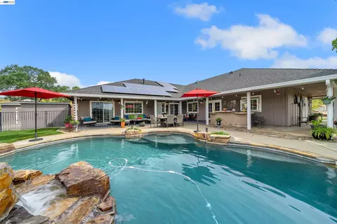 Exterior - 2767 Canoe St, Copperopolis, CA 95228 photo 7 of 13