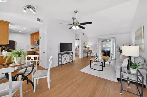 74 Peters Ave, Pleasanton, CA 94566