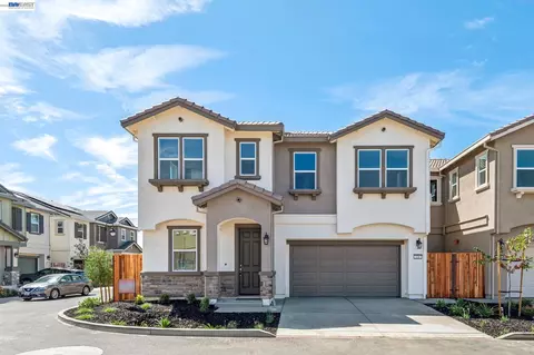 122 Creek View Cir, Fairfield, CA 94533