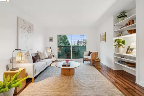 199 Montecito Ave #301, Oakland, CA 94610