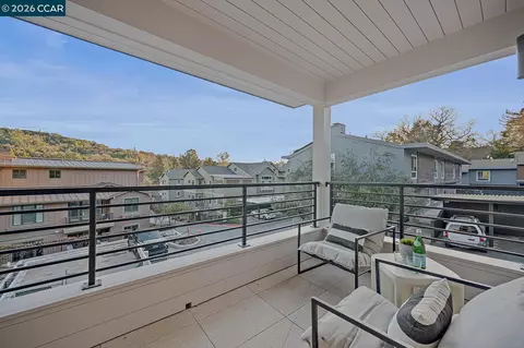 Exterior - 3742 Mt Diablo Blvd #2A, Lafayette, CA 94549 photo 2 of 7