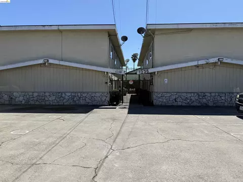 1238 Ashby Ave, Berkeley, CA 94702 photo 1