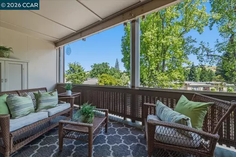 1112 Rockledge Ln #6, Walnut Creek, CA 94595