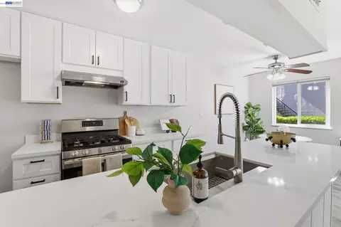 2216 Segundo Ct #2, Pleasanton, CA 94588