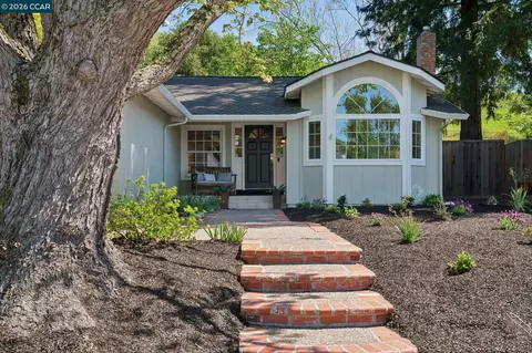 169 Natalie Dr, Moraga, CA 94556