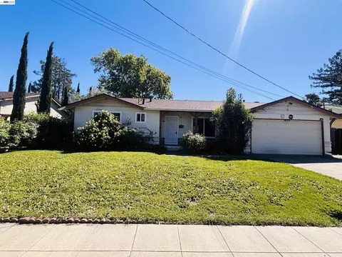 7350 Tamarack Dr, Dublin, CA 94568 photo 1