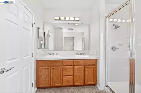 Bath - 3391 Monaghan St, Dublin, CA 94568 photo 3 of 3