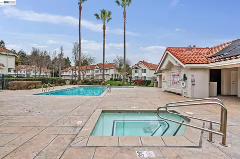 Exterior - 7265 Cronin Cir, Dublin, CA 94568 photo 6 of 7