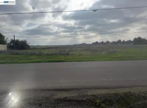 9596 Rogers Rd, Sacramento, CA 95829