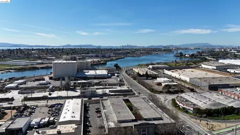 2754 E 7th St, Oakland, CA 94601 photo 9