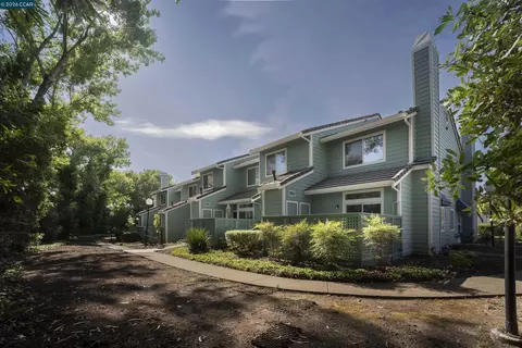 115 Dursey Dr, Pinole, CA 94564