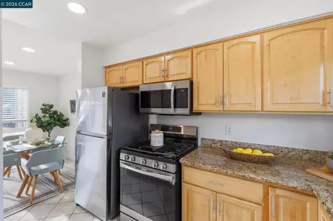 Kitchen - 1195 Kenwal Rd #B, Concord, CA 94521 photo 1 of 2
