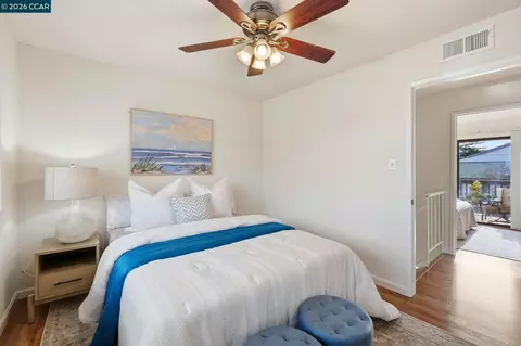Bedroom - 1195 Kenwal Rd #B, Concord, CA 94521 photo 2 of 5