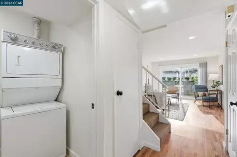 Entry Way - 1195 Kenwal Rd #B, Concord, CA 94521 photo 1 of 1