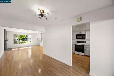 Living - 36 Miramonte Dr, Moraga, CA 94556 photo 5 of 6