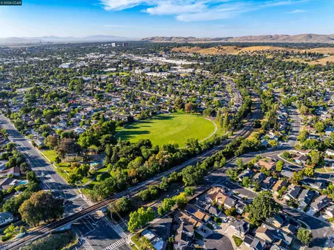 View/Area - 871 Litwin Dr, Concord, CA 94518 photo 11 of 11