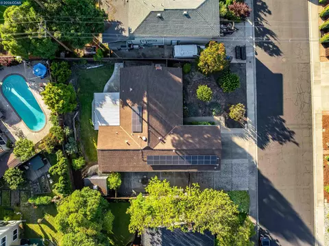 View/Area - 871 Litwin Dr, Concord, CA 94518 photo 3 of 11