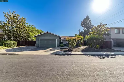 871 Litwin Dr, Concord, CA 94518