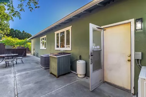 Exterior - 871 Litwin Dr, Concord, CA 94518 photo 12 of 14