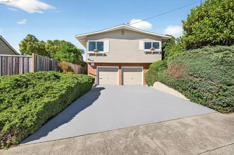 6415 Hazel Ave, Richmond, CA 94805