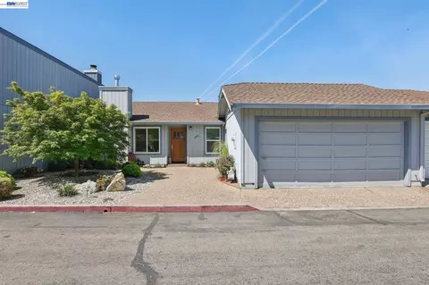 1113 Tokay Cmn, Livermore, CA 94550
