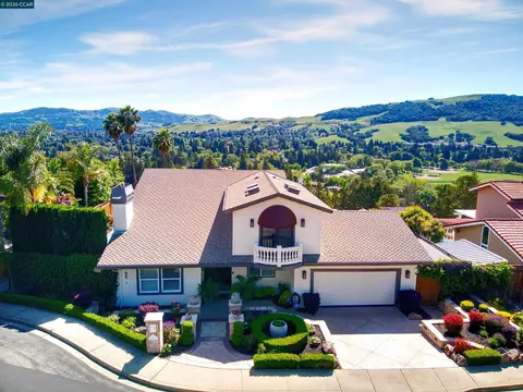 385 Paraiso Dr, Danville, CA 94526