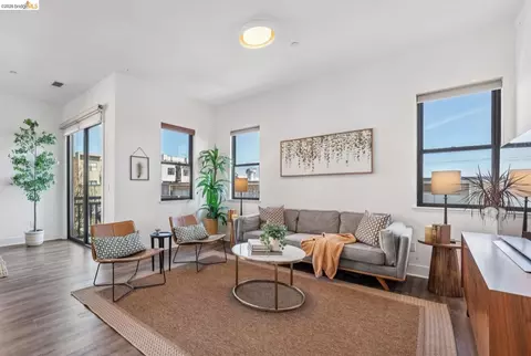 1143 66th St, Oakland, CA 94608