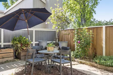 Exterior - 4203 Dubhe Ct, Concord, CA 94521 photo 5 of 7
