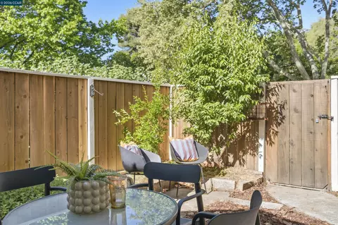 Exterior - 4203 Dubhe Ct, Concord, CA 94521 photo 6 of 7
