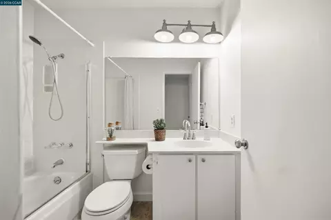 Bath - 4203 Dubhe Ct, Concord, CA 94521 photo 2 of 3
