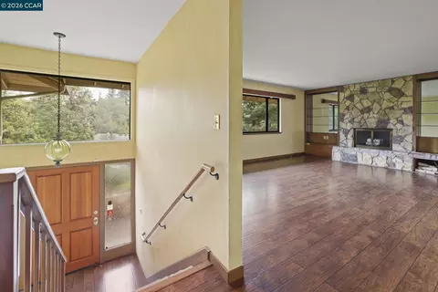 Living - 31 Oak Knoll Loop, Walnut Creek, CA 94596 photo 3 of 5