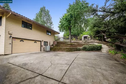 Exterior - 31 Oak Knoll Loop, Walnut Creek, CA 94596 photo 2 of 5