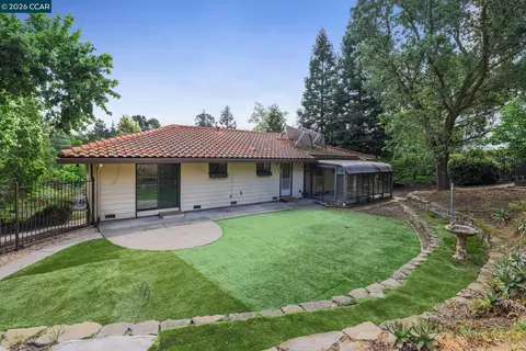 Exterior - 31 Oak Knoll Loop, Walnut Creek, CA 94596 photo 4 of 5